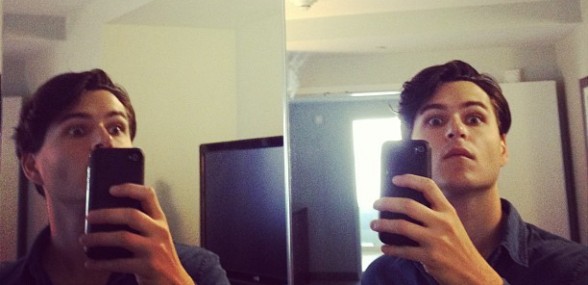Ezra Koenig forsvarer ‘selfies’