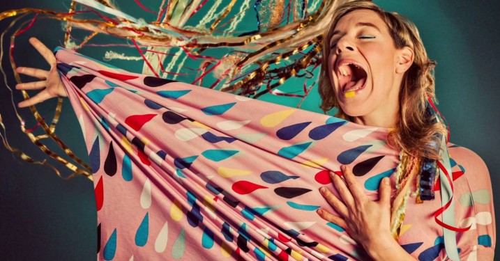 tUnE-yArDs