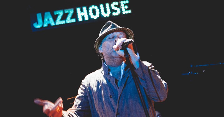 Current 93 – hviskede sangforedrag og frådende intensitet