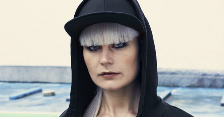 Roskildeaktuelle Kill J taler ud om festivalen og frirummet, hvor alle giver hverdagen fingeren