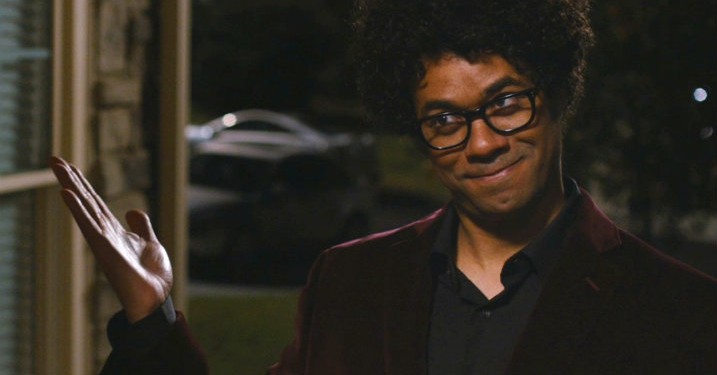 Komisk kæmpetalent: »Vi er alle sammen lallende nikkedukker«