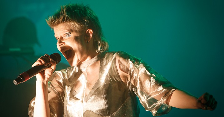 Robyn & Röyksopp – pop-rave i bredformat