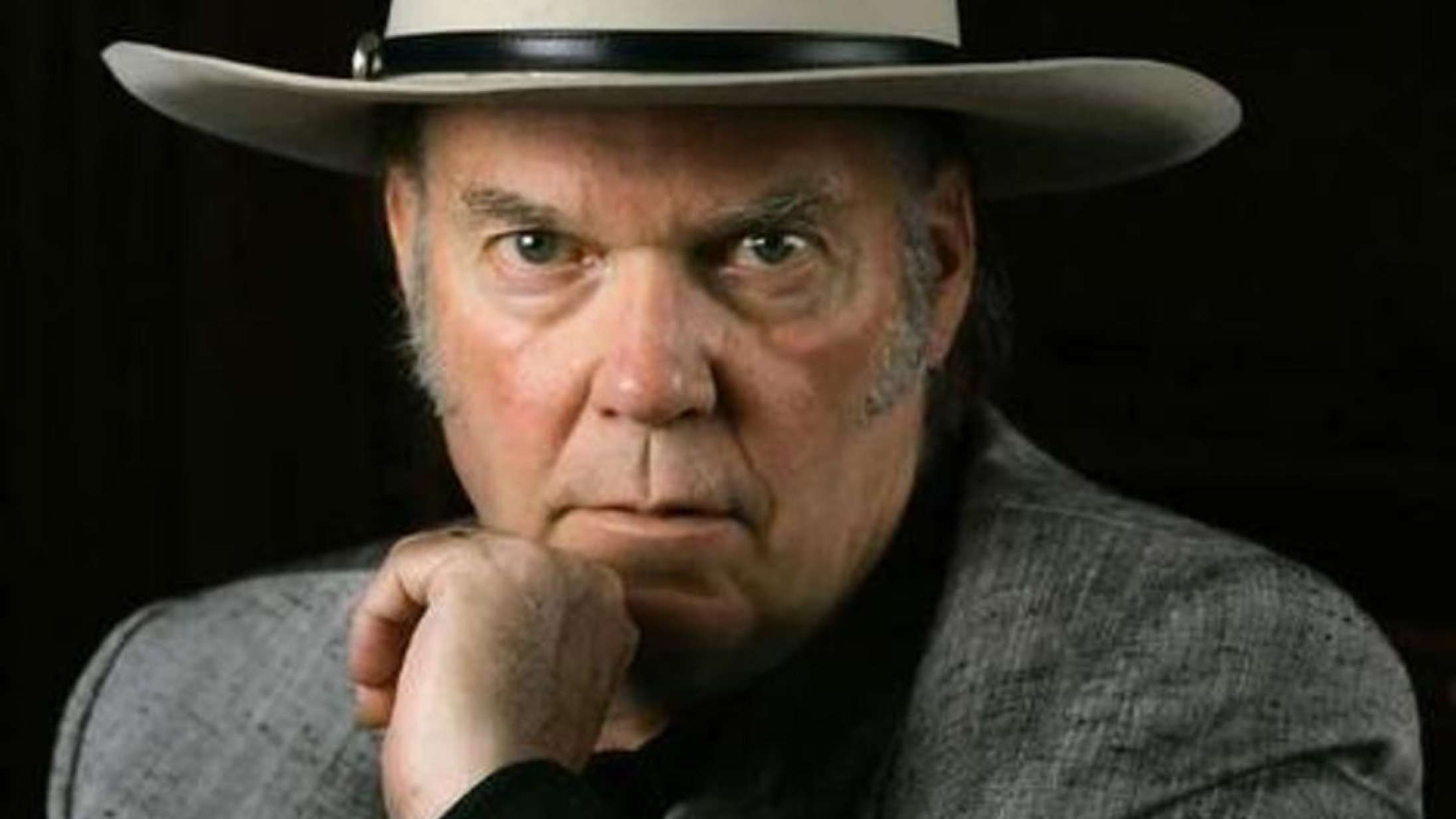 Ét nummer på Neil Youngs ‘Colorado’ er så meget bedre end resten, at det næsten gør ondt