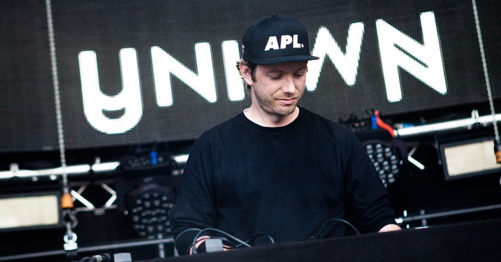 Unkwon på Roskilde var en vuggende raveopvarmning