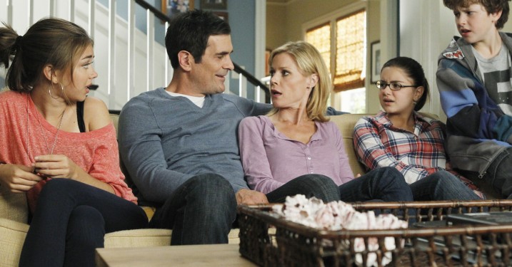 Kommentar: Kære Emmy-typer, I kløjes i gamle grin!