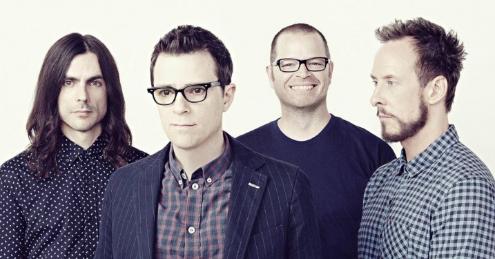 Weezers kejtede charme er ikke nok til at redde deres overpolerede poprock