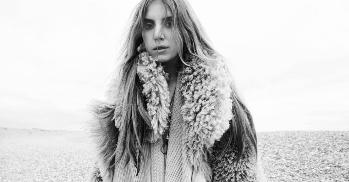 Lykke Li og The xx’s Romy synger på nyt track fra superproduceren Emile Haynie