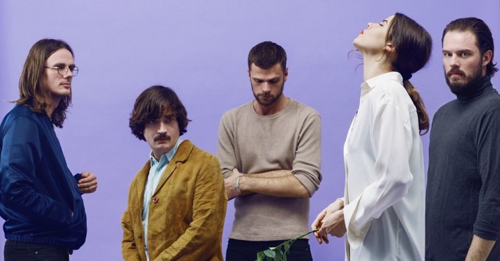 Premiere: Danske Coco Moon udforsker computeruniverser på ‘kVp’