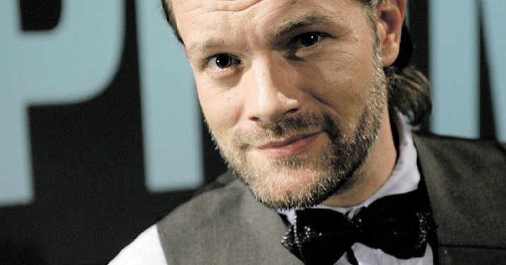 Mikkel Munch-Fals laver ny spillefilm om swingerforelskelse