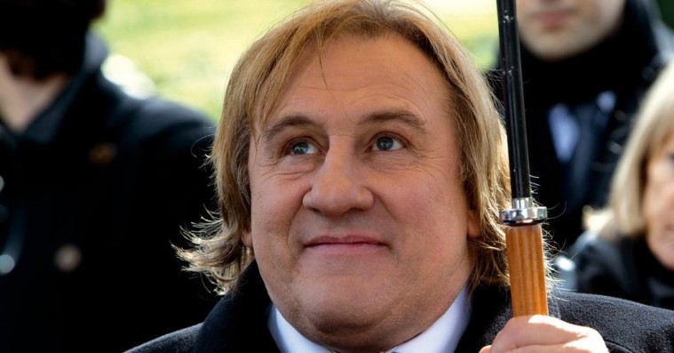 Gerard Depardieu køres i stilling som Frankrigs Frank Underwood