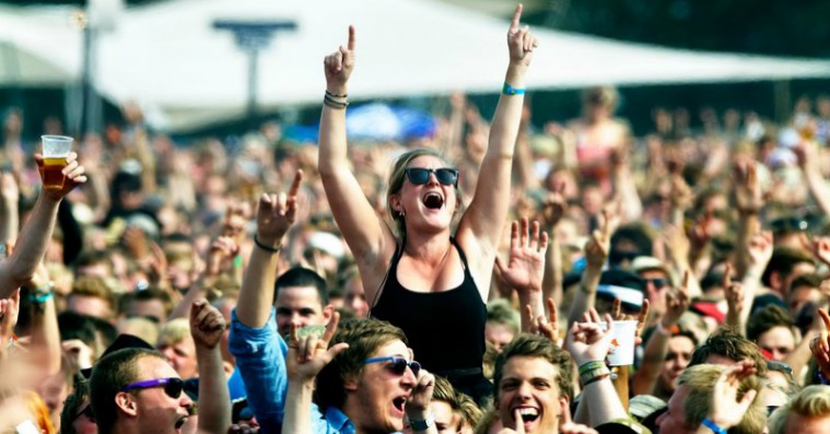 Roskilde Festival gør det nemmere at finde en fest i samarbejde med party-app