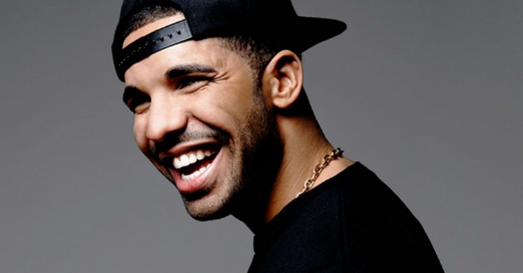 Lyt: Drake slipper tre nye tracks (og en krigserklæring) via sit nye radioprogram