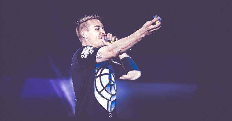 Major Lazer – hvor hurtigt kan man få folk til at smide tøjet?