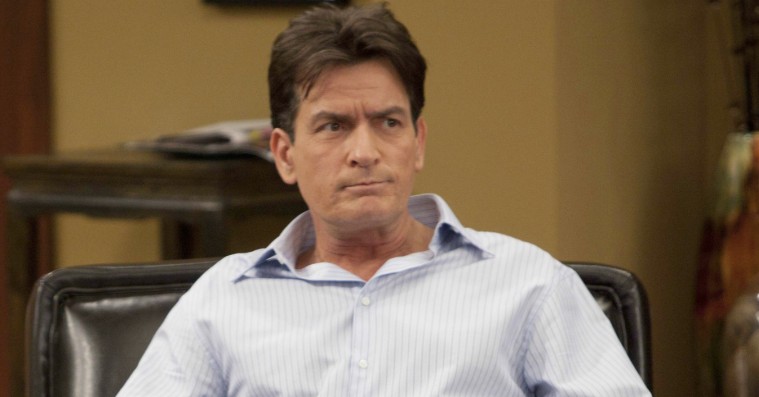 Charlie Sheen i nyt (selv)destruktivt rant: »Du er en forræderisk, udbrændt pattegris«