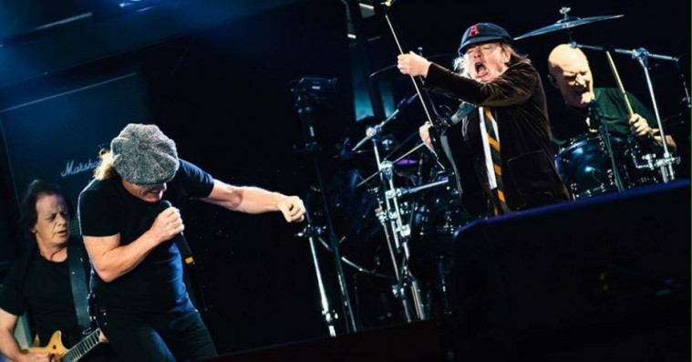 AC/DC – højt, hårdt og frydefuldt