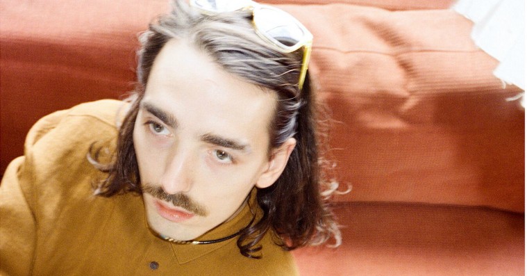 Premiere: Hør ny single med Reptile Youth-Esben Valløes nye elektroniske projekt Antonio Gram