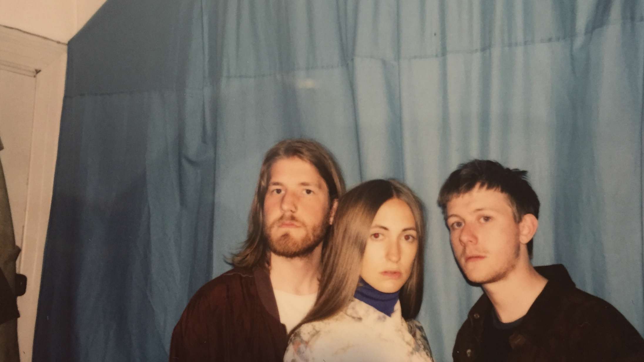 Hør den danske r’n’b-trio Chinahs stærke debutsingle