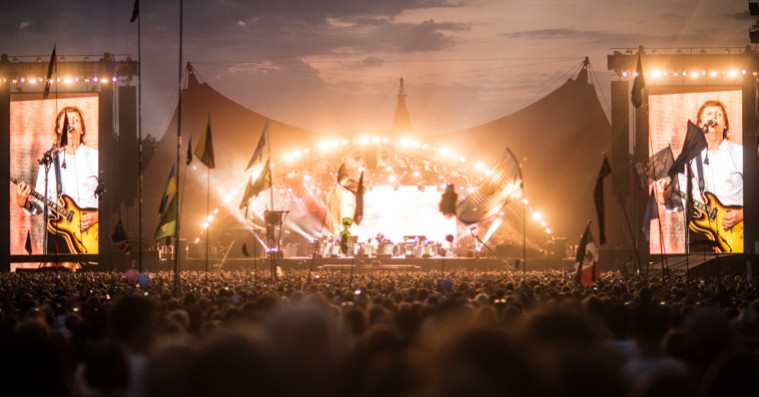Roskilde Festival afslører nyt pit-system til Orange Scene – kræver nu armbånd at komme forrest