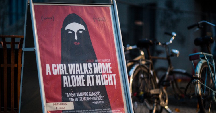 Se billeder og læs publikums dom fra forpremieren på ’A Girl Walks Home Alone at Night’