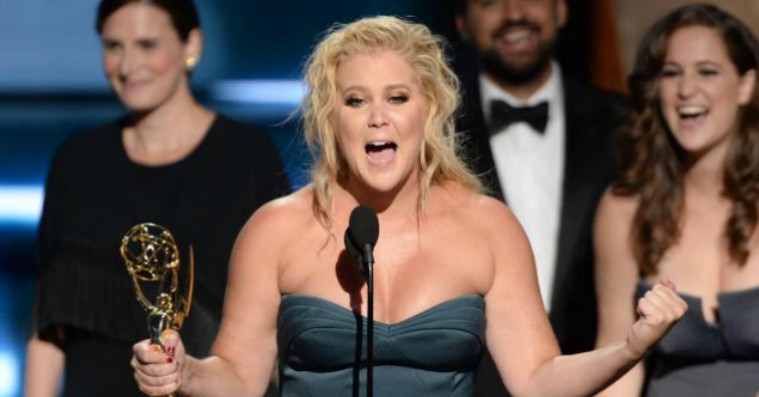 Jennifer Lawrence til Amy Schumer efter Emmy Awards: »Flot, men ikke klog«