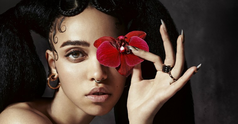 FKA Twigs annoncerer nyt album »om alle elskere, jeg nogensinde har haft« med Nicolas Jaar og Future