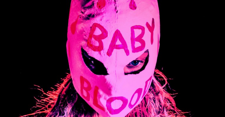 Lucy Loves alter ego: Hør Baby Bloods første single ‘Figurine’