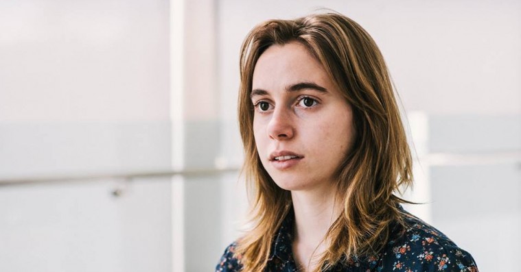 19-årige Julien Baker virker naturstridigt overbevisende på sårbart debutalbum