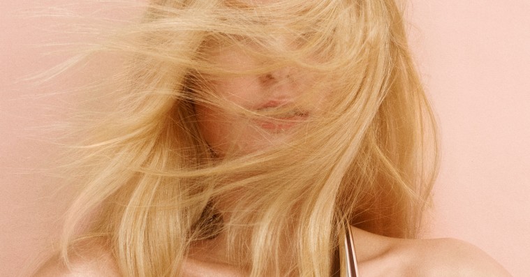 Stine Goya laver eksklusivt halssmykke med John Kørner