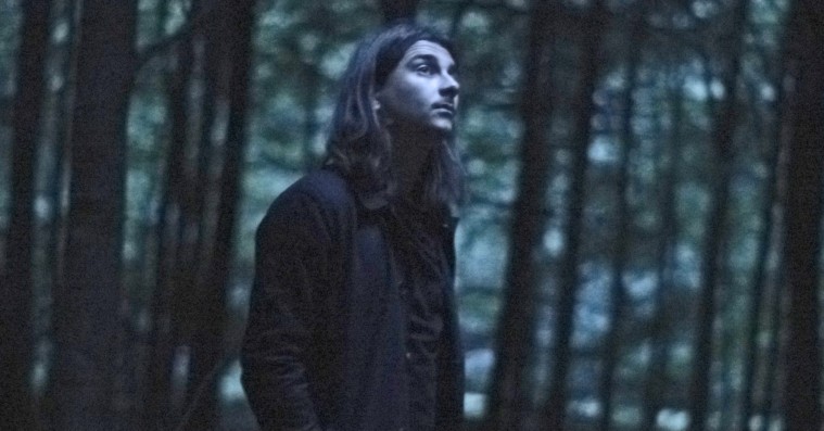 Premiere: Hør Danni Tomas nye album ‘Grå’ – og læs hans personlige track-by-track-gennemgang