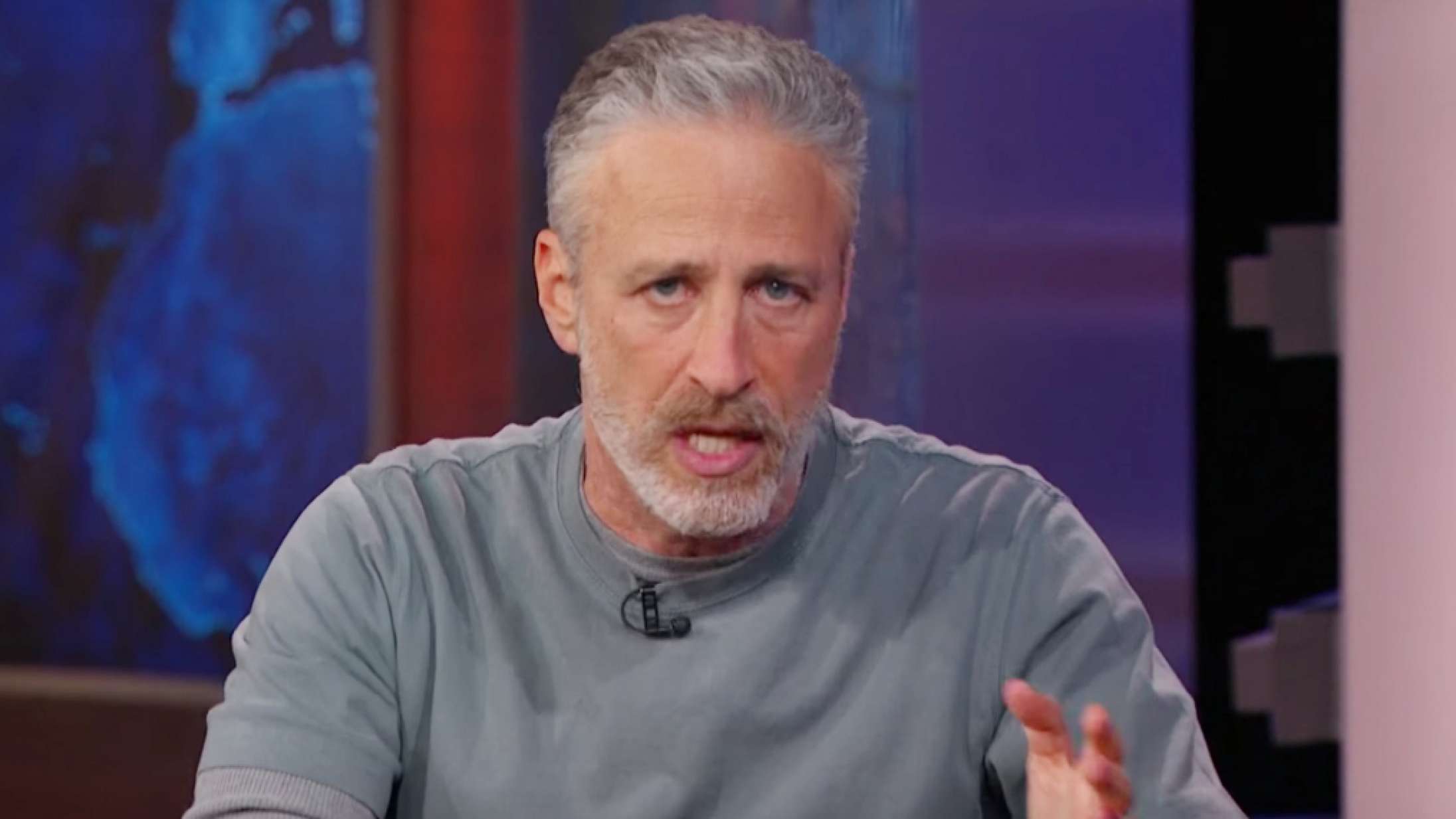 Jon Stewart kritiserer J.K. Rowling for »antisemitisk« portræt af Nisser i ‘Harry Potter’