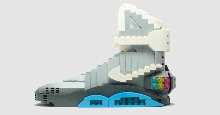 Kunstner genskaber hypede sneakers med legoklodser