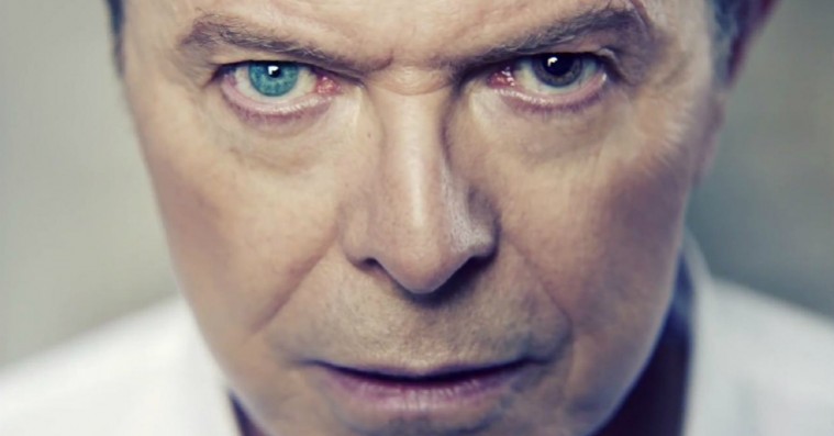 »Jeg har mistet min helt«: Kanye West, The Weeknd og andre kunstnere reagerer på David Bowies død