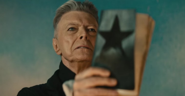 Kunstværket lever videre: Gud var den sidste David Bowie fulgte på Twitter inden sin død