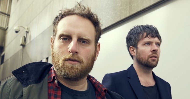 Junior Boys folder sig ud over fire fjerdedele og diskrete basdrøn