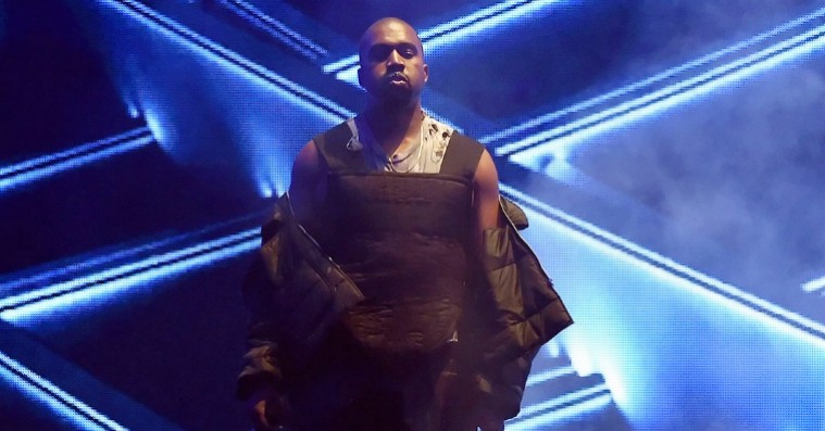 Kanye West erklærer cd’en for død – ‘Yeezus’-indpakningen var den åbne kiste