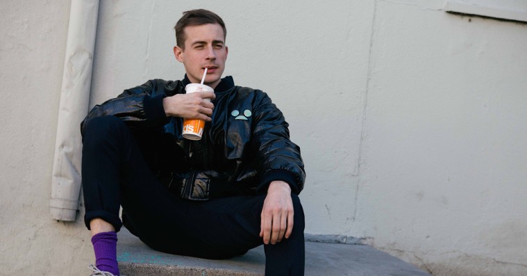 Danske Dinner: Filmisk 80’er-synthpop i bizar forklædning