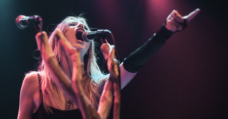 Myrkur – usikker metalkriger med potentiale