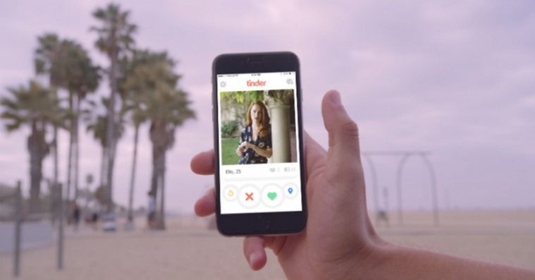 Tinder-opdatering kan gøre dig til matchmakeren og dele profiler med venner