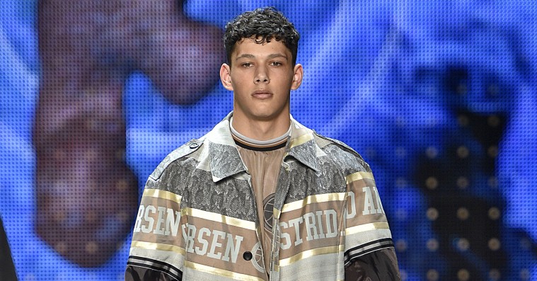 Showanmeldelse: Astrid Andersen leverede karakteristisk luksus-streetwear – og hun havde et es i ærmet