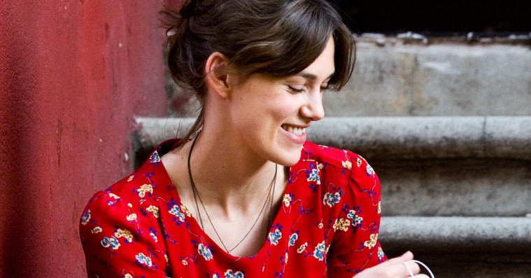 John Carney undskylder for Keira Knightley-kritik: »Jeg skammer mig over mig selv«