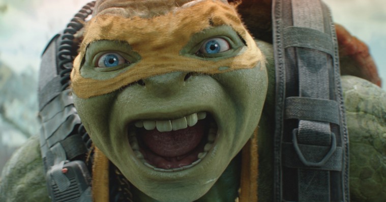 ‘Teenage Mutant Ninja Turtles 2’: Skildpadde-actionbasker er forfriskende fjollet