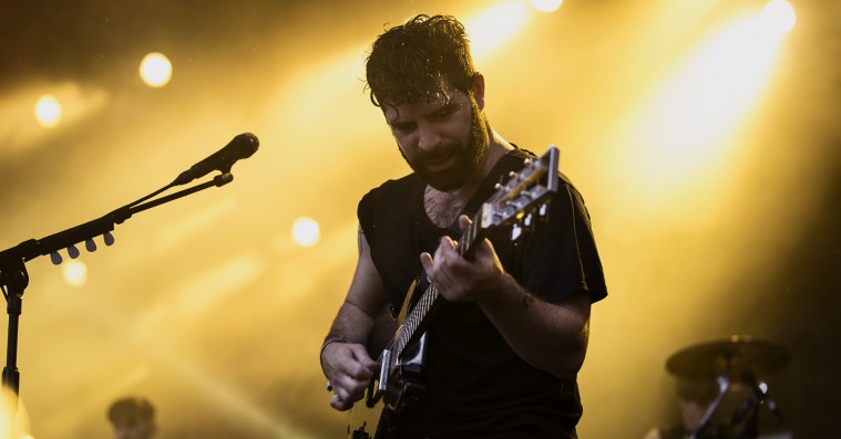 Roskilde Festival: Foals insisterede trods udfordringer