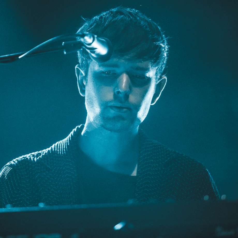 James Blake Udgiver Omt Frank Ocean Cover Og Farver Haret Platinblond E I Samme Anledning Nyhed