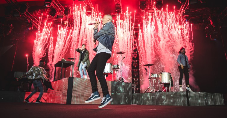Macklemore & Ryan Lewis på Roskilde Festival: Overvældende og overmættet rap-cirkus