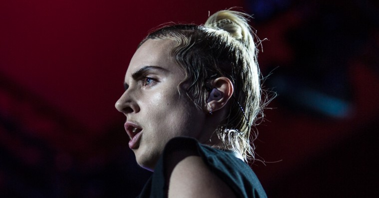 Hør en (lille) smagsprøve på Møs kommende single ‘Drum’