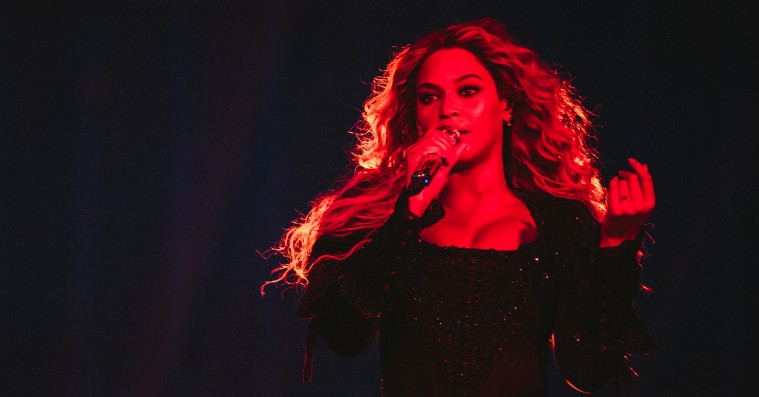 Beyoncé i Parken: Den kontrollerede vredes ypperstepræstinde