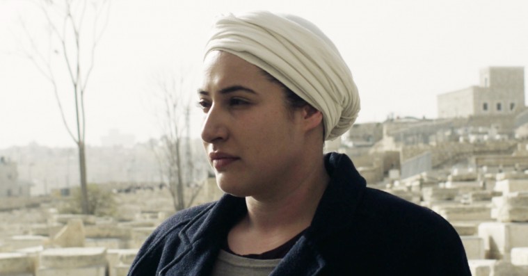 ’Bjerget’: Israelsk debutant tegner stærkt, særegent kvindeportræt