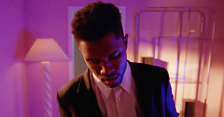 Frank Ocean undslipper sin fars bizarre sagsanlæg om bagvaskelse