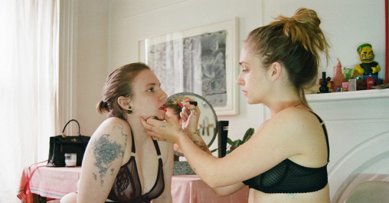 Lena Dunham og Jemima Kirk er bare sig selv i ny undertøjskampagne – uretoucherede, selvfølgelig