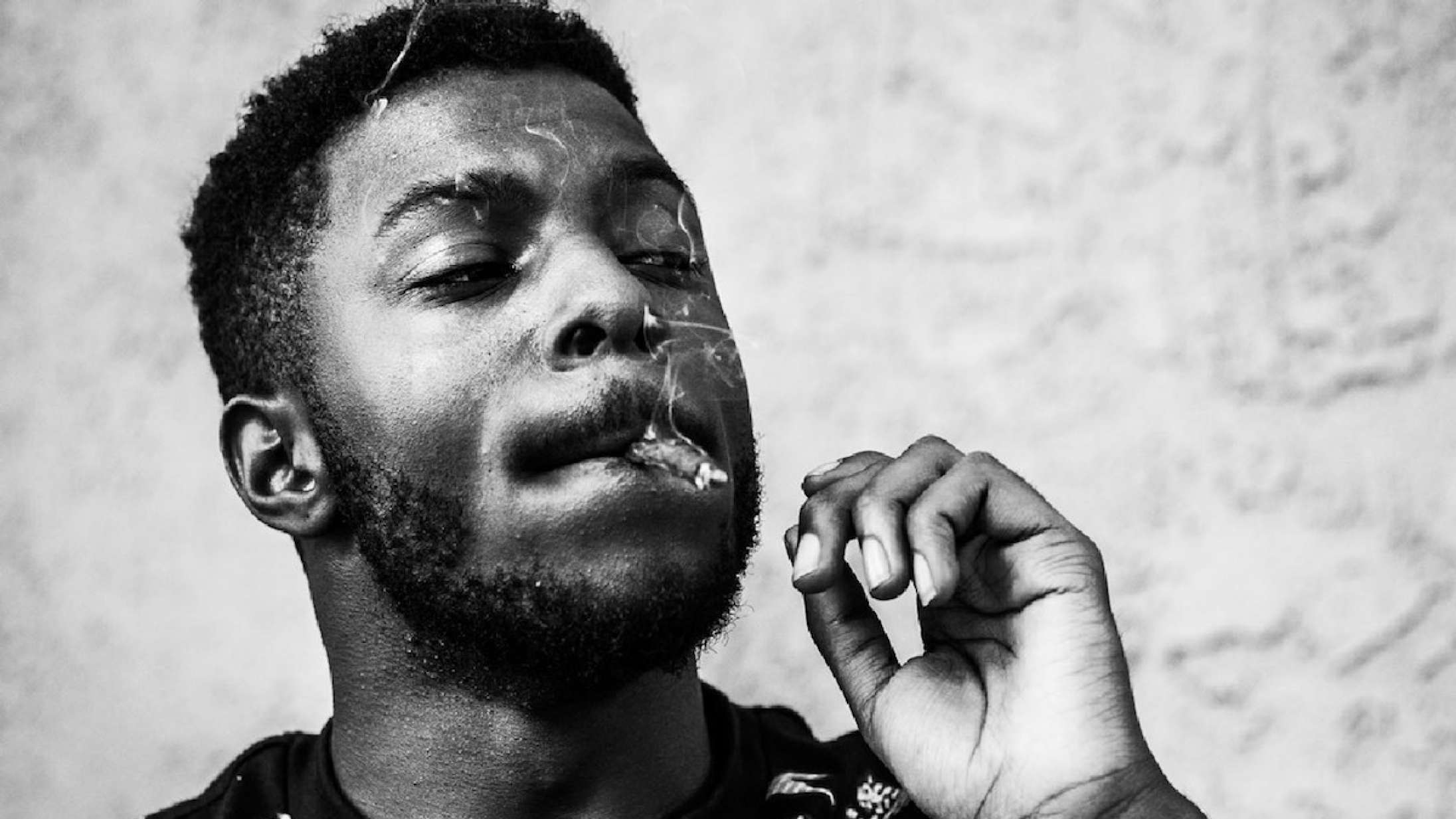 Isaiah Rashad basker rundt i en tung og mudret pøl af knibende inspiration